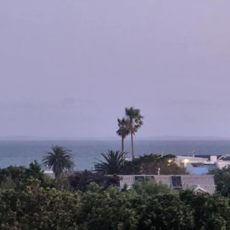 A Short Walk To The Cliffs Apartment Hermanus Exterior photo