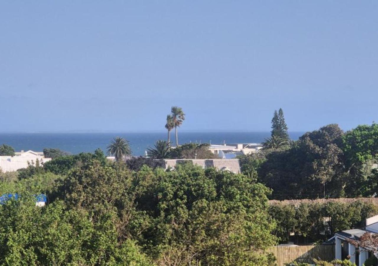 A Short Walk To The Cliffs * Hermanus